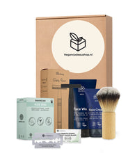 Afbeelding in Gallery-weergave laden, Vaderdag cadeau’s - Vegan verzorgingspakket met een scheermes, scheerzeep, scheerkwast, face wash en face cream